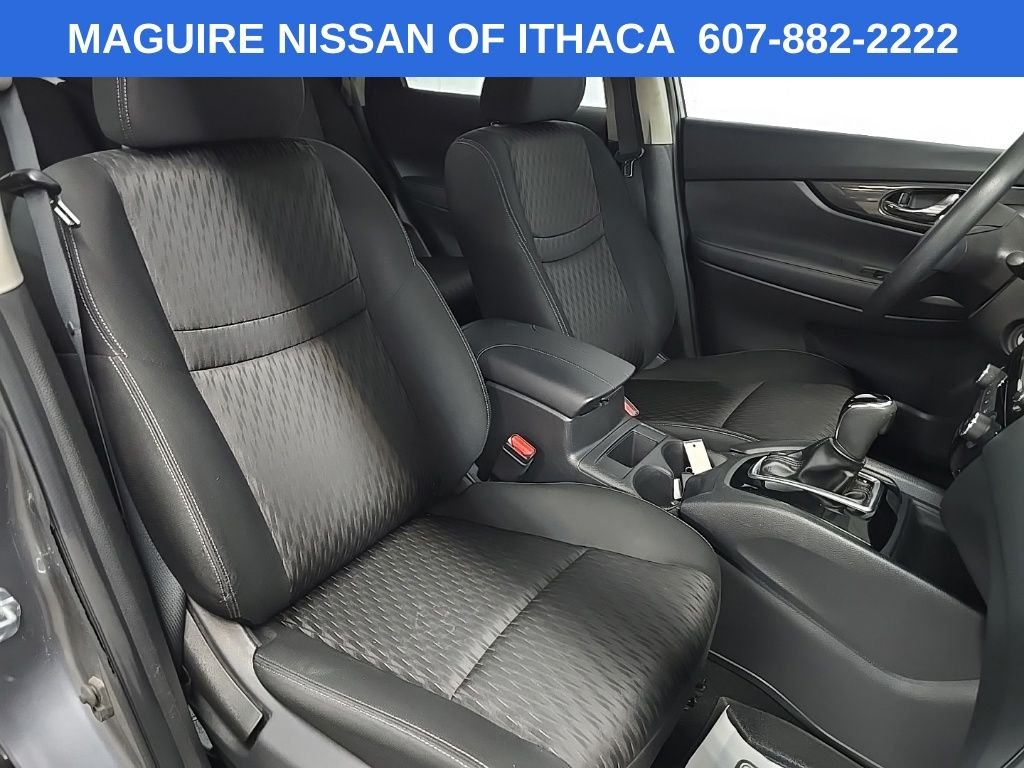 Used 2018 Gray Nissan S image 14