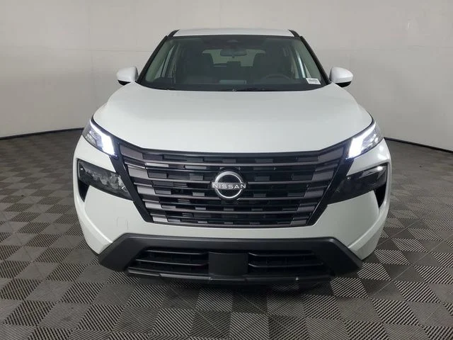 New 2026 Everest White Pearl TriCoat Nissan SV image 2