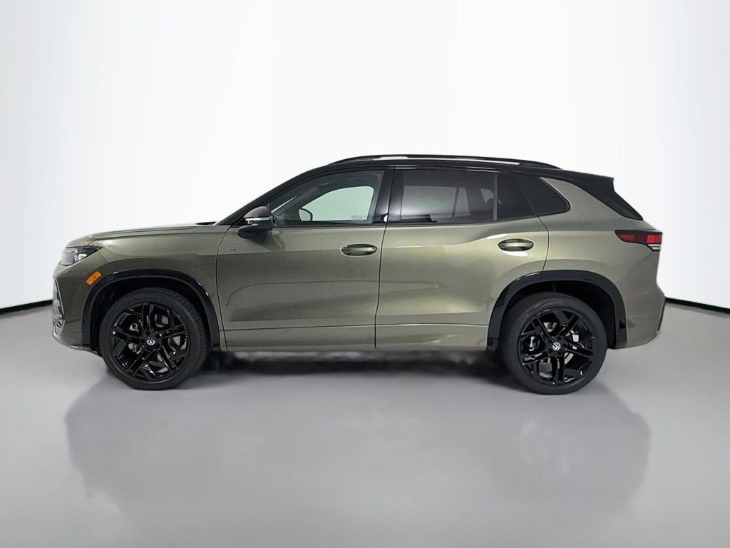 New 2026 Avocado Green w/Deep Black Roof Volkswagen 2.0T SE R-Line Black 4MOTION image 4