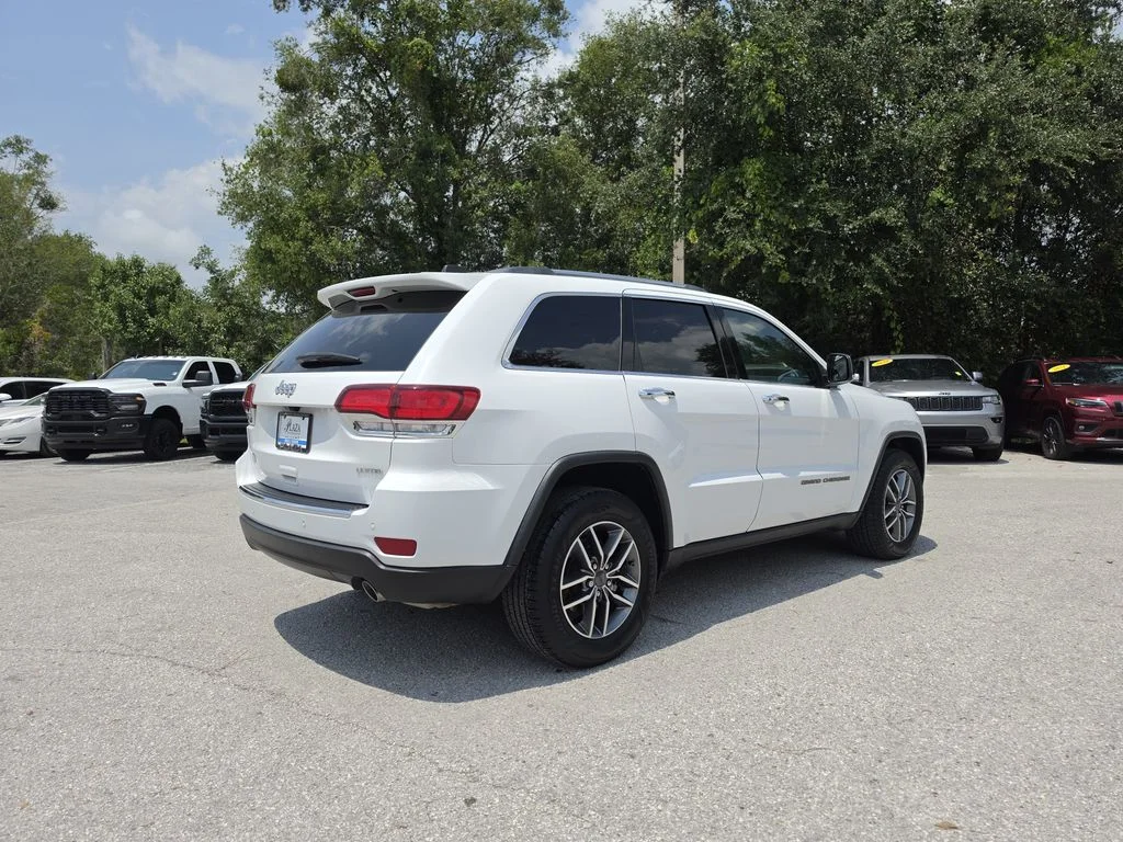 Certified Used 2021 Bright White Clearcoat Jeep Limited image 4