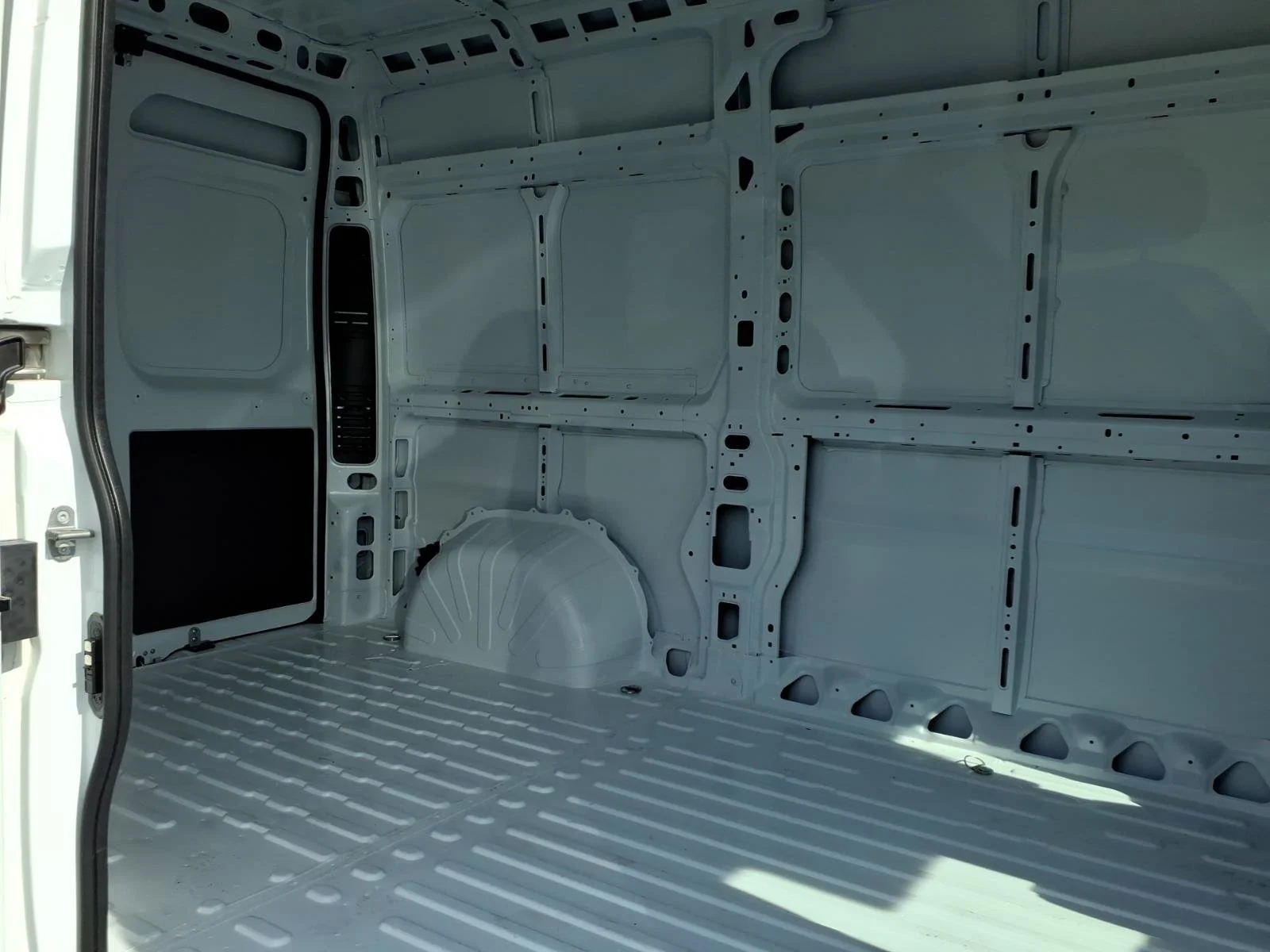 New 2026 Bright White Clearcoat Ram Tradesman image 18