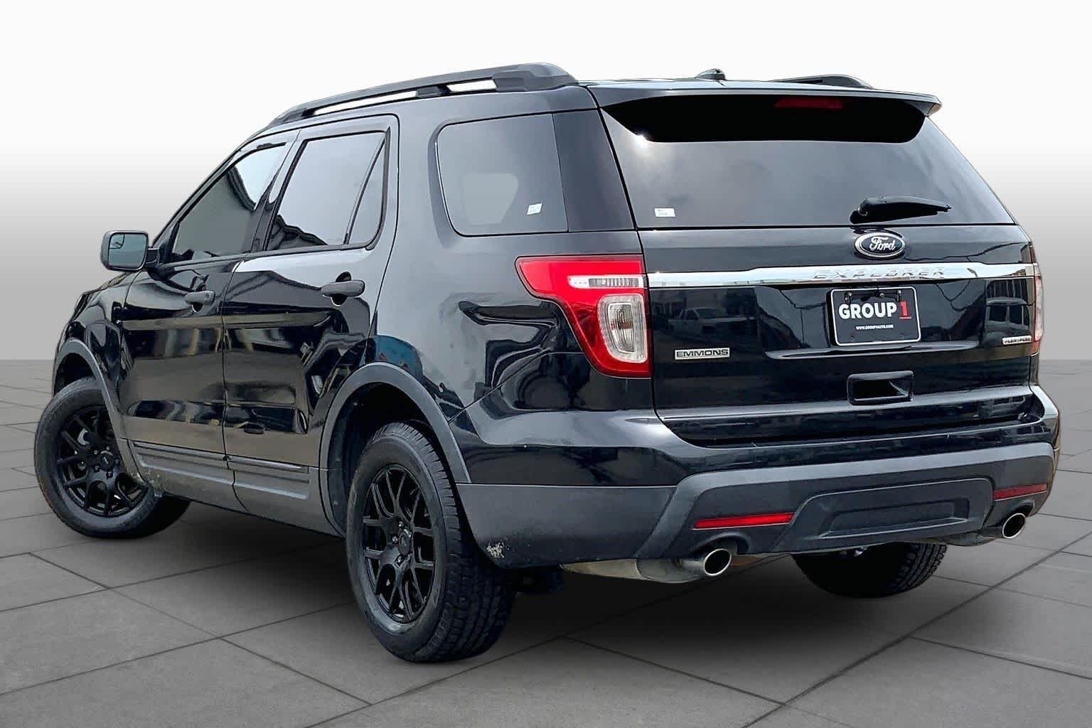 Used 2014 Tuxedo Black Metallic Ford Base image 12