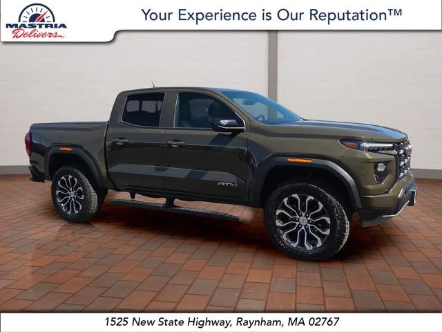 2024 GMC Canyon AT4 4WD Crew Cab Short Box's photo
