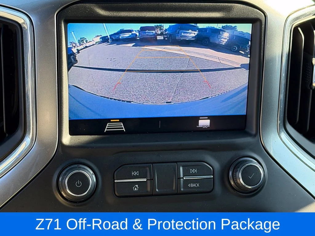 Used 2020 SUMMIT WHITE Chevrolet RST image 10