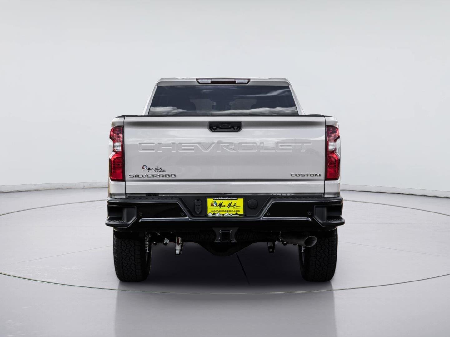 New 2026 White Sands Chevrolet Custom image 8