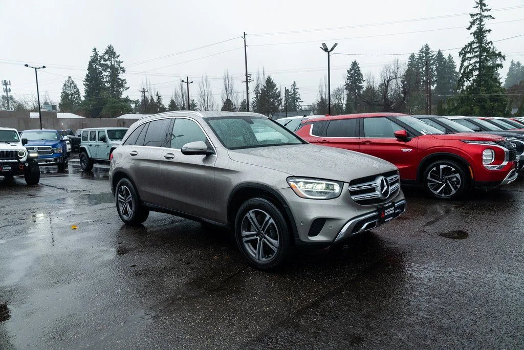 Used 2021 Gray Mercedes-Benz GLC 300 image 20