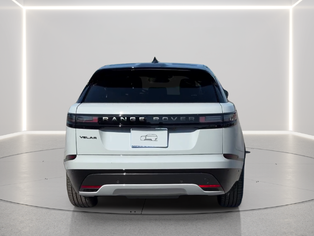 New 2026 Arroios Grey Land Rover  image 6