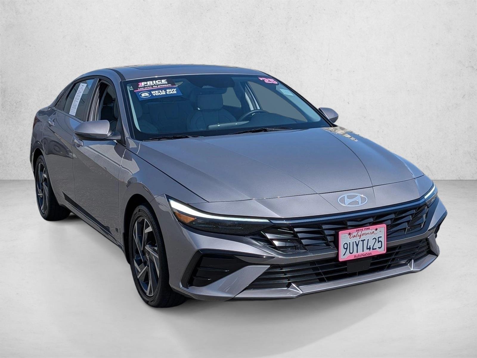 Used 2025 Fluid Metal Hyundai Limited image 3