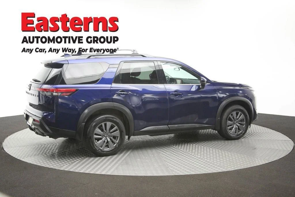 Used 2023 Blue Nissan SV image 46