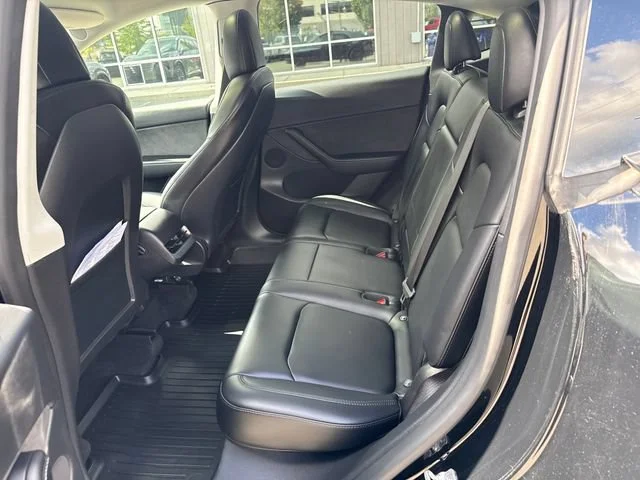 Used 2022 Black Tesla Long Range image 13