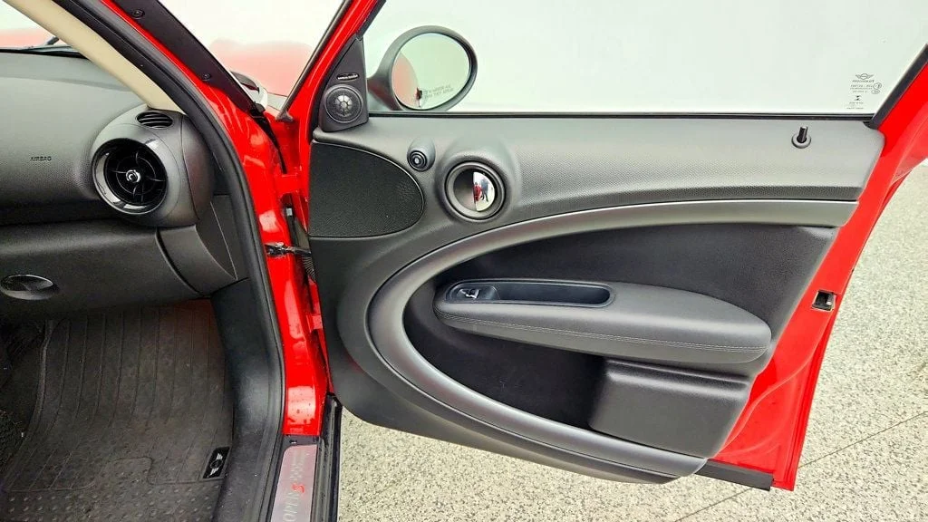 Used 2016 Chili Red MINI ALL4 w/ Steptronic Auto, White Roof & Bonnet Stripes image 25