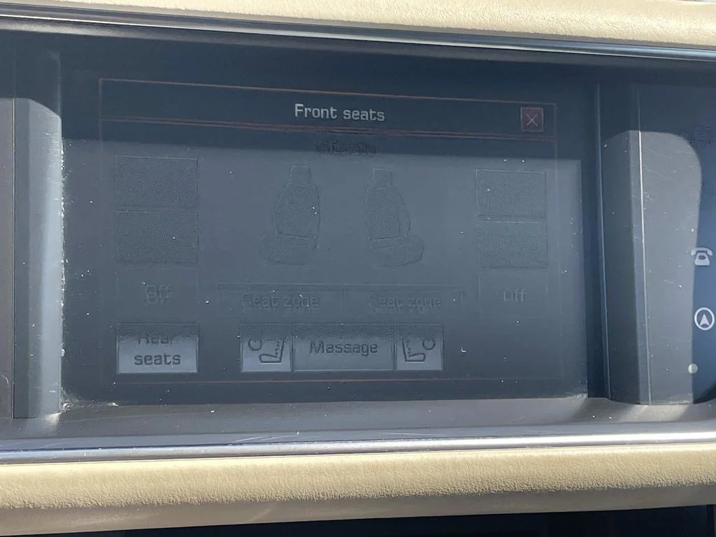 Used 2016 White Land Rover HSE image 21