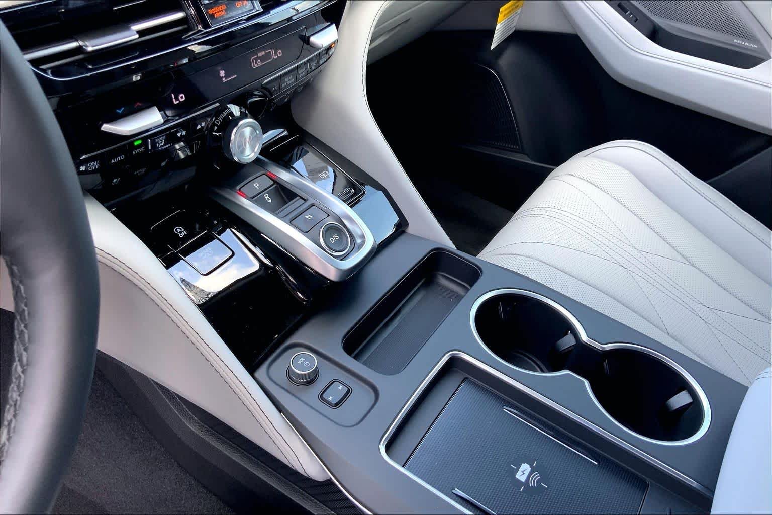 New 2026 Solar Silver Metallic Acura w/Advance Package image 11