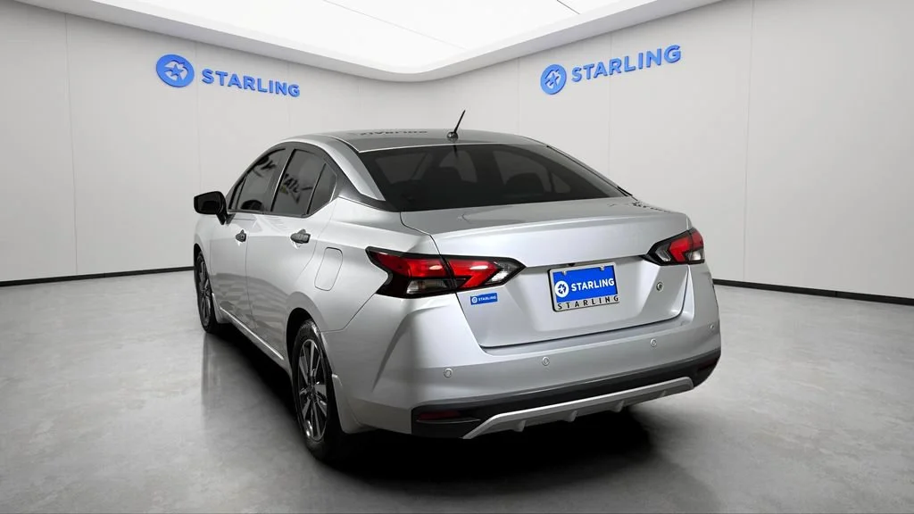 Used 2024  Nissan S image 6