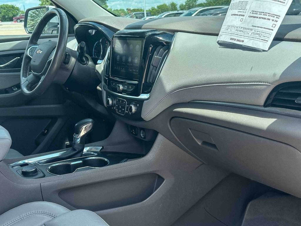 Certified Used 2021 SILVER ICE METALLIC Chevrolet Premier image 23
