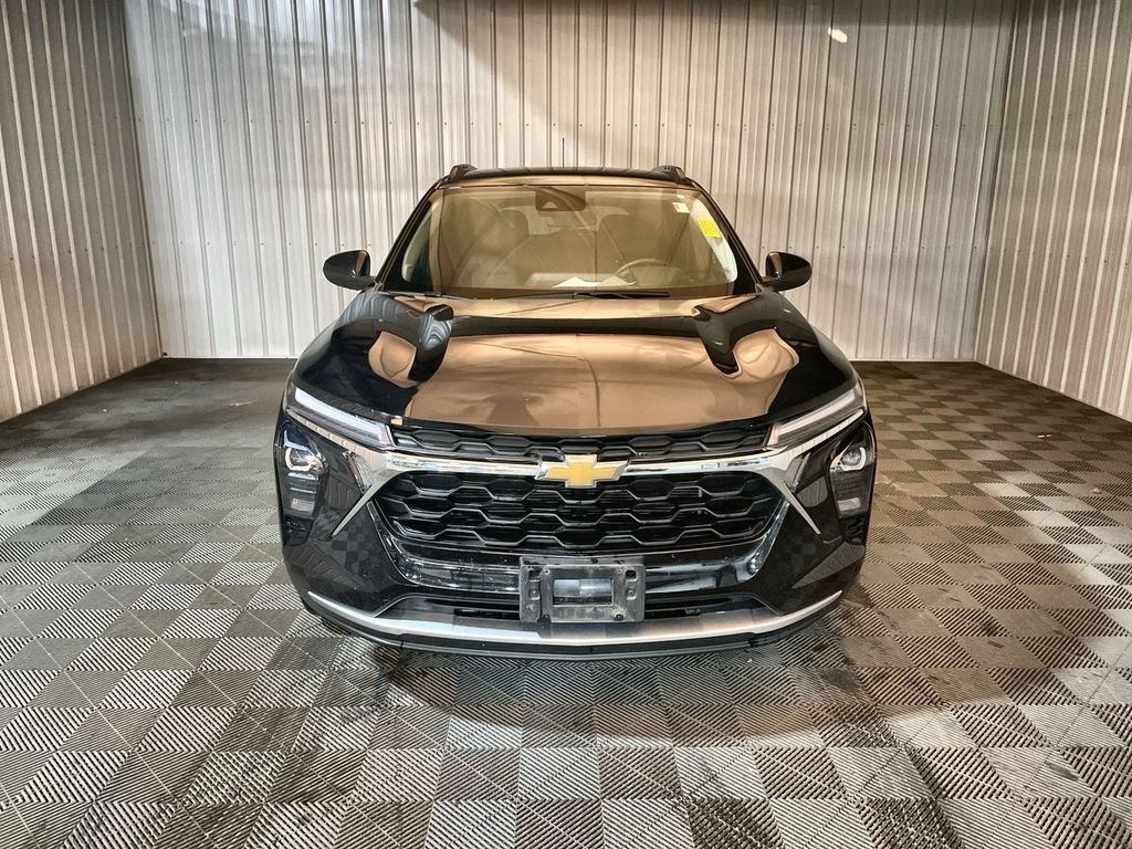 Used 2024 Mosaic Black Metallic Chevrolet LT image 3