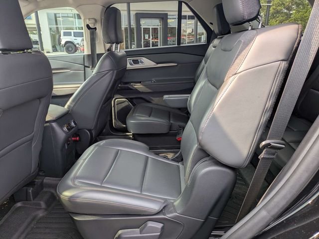 Used 2025 Black Ford Active image 13