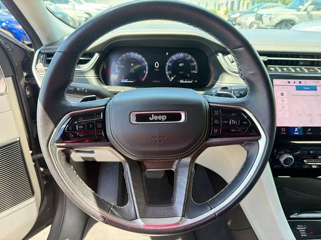 Used 2022 Gray Jeep Overland image 12