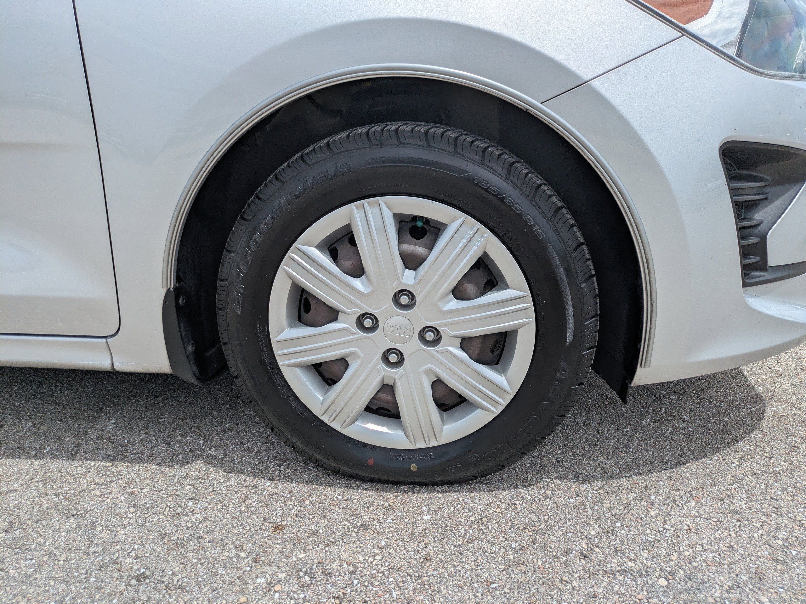 Certified Used 2021 Silky Silver Kia S image 14