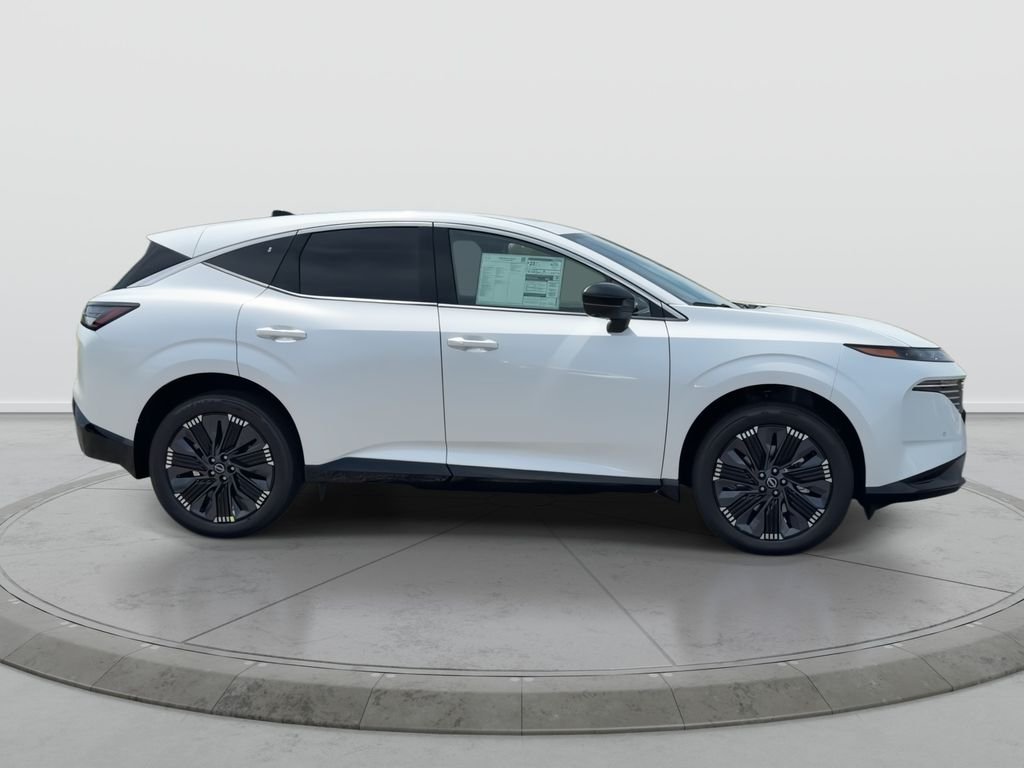 New 2026 White Pearl Nissan Platinum image 6
