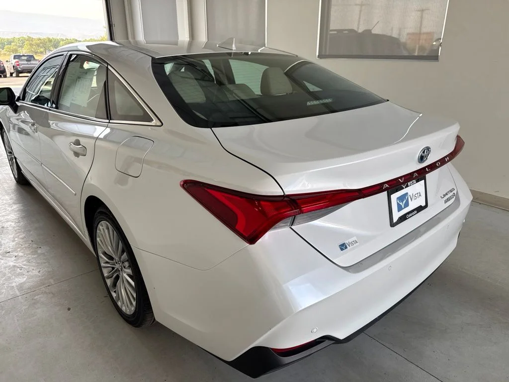 Used 2020 Pearl Toyota Limited image 8