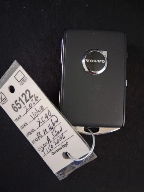 New 2026 Aurora Silver Volvo Plus image 24