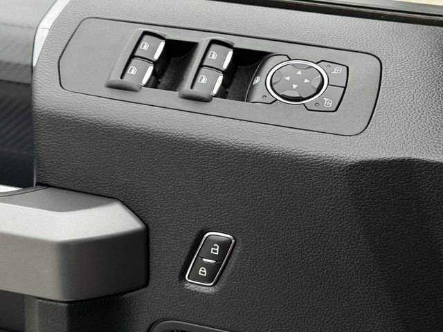 Used 2019 Blue Ford XLT image 23