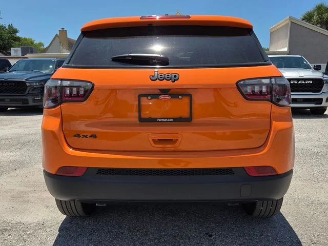 New 2026 Joose Exterior Paint Jeep Latitude image 6