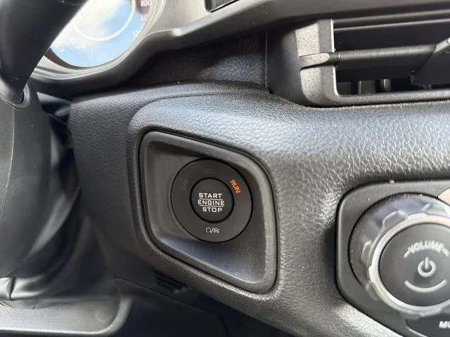 Used 2025 Orange Jeep Sport S image 25