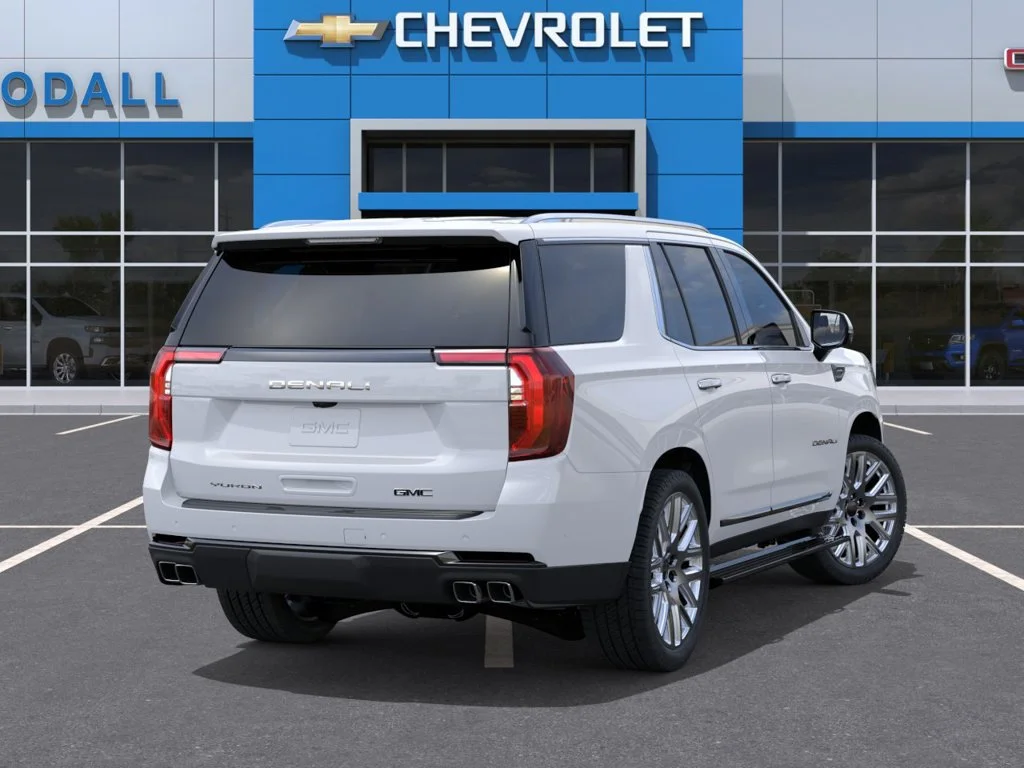 2026 GMC Yukon Denali Ultimate - Photo 4