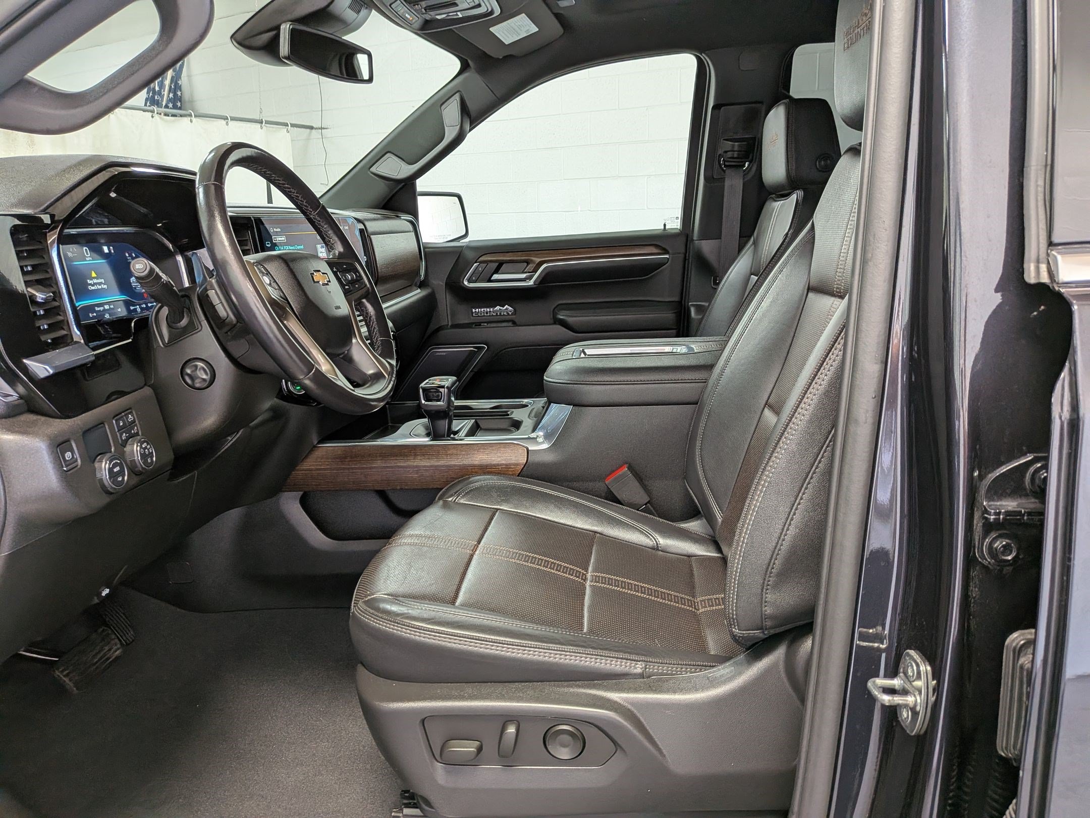 Used 2022 Dark Ash Metallic Chevrolet High Country image 26