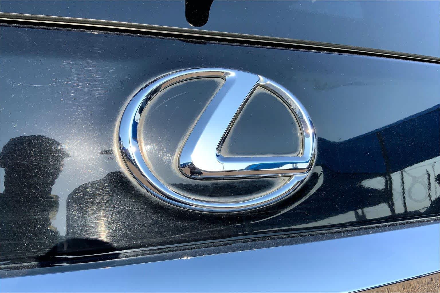 Used 2011 Black Onyx Lexus  image 30