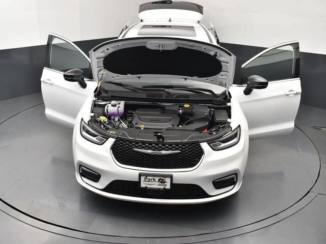 2026 Chrysler Pacifica Select - Photo 26