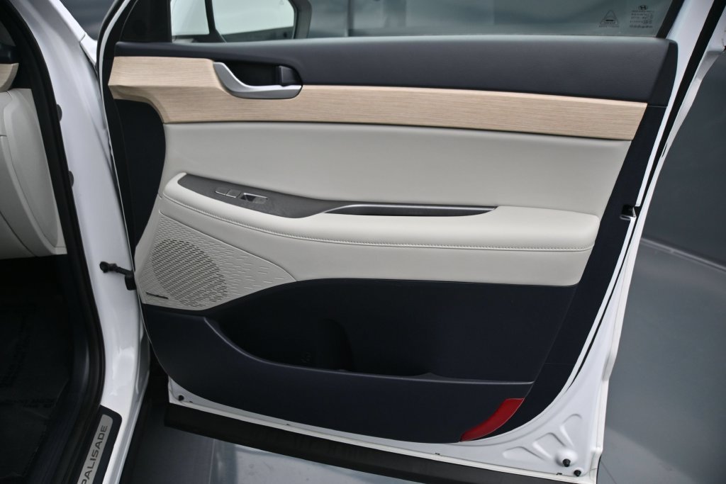 2024 Hyundai Palisade Limited - Photo 13