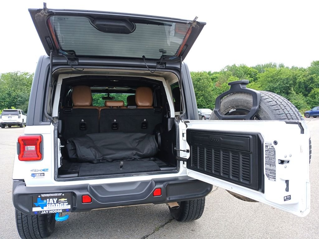 Used 2023 White Jeep Sahara 4xe image 27
