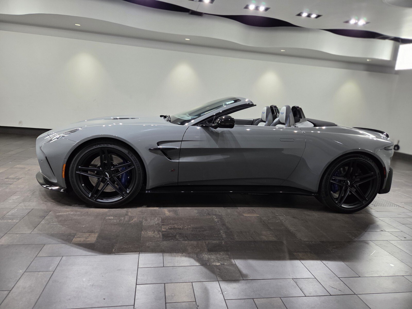 New 2026 China Grey Aston Martin S Roadster image 4