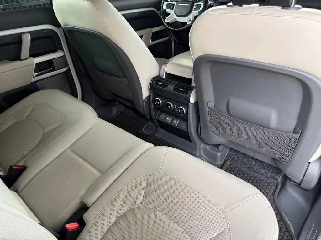 Used 2023 Fuji White Land Rover SE image 20