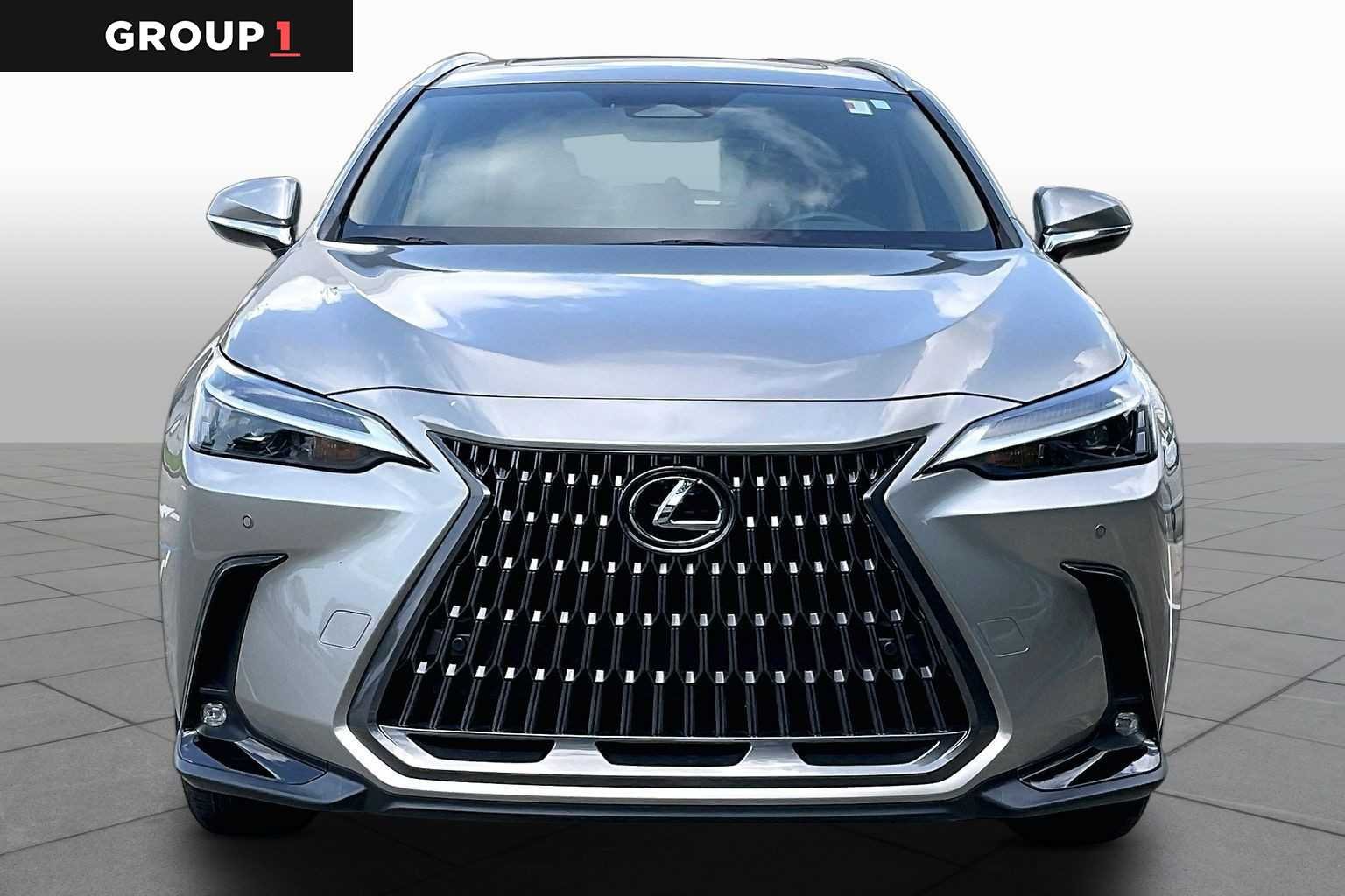 Used 2024 Atomic Silver Lexus Premium image 4