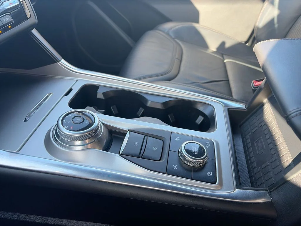 Used 2020 Blue Ford Platinum image 22