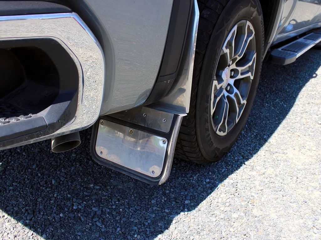 Used 2024 Sterling Metallic GMC SLT image 33