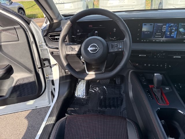 New 2027 Aspen White TriCoat Nissan SR image 16