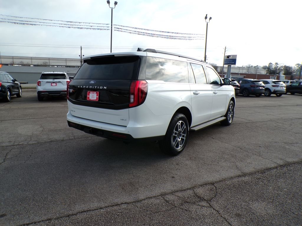 New 2026 Star White Metallic Tri-Coat Ford MAX Active image 7