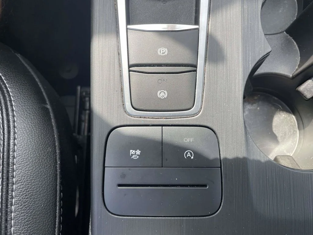 Certified Used 2022 Gray Ford SEL image 24