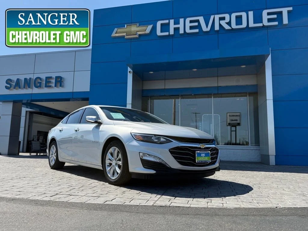 Used 2021 SILVER ICE METALLIC Chevrolet LT image 1