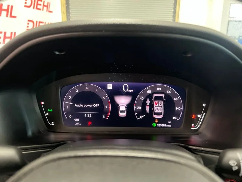 Used 2024  Honda LX image 24