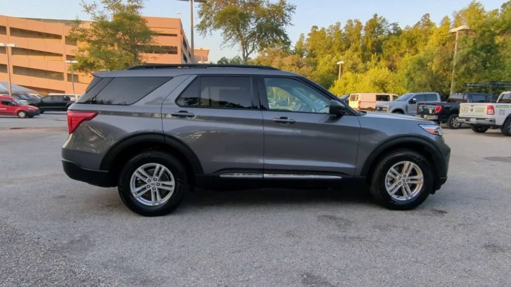 Used 2023 Carbonized Gray Metallic Ford XLT image 29