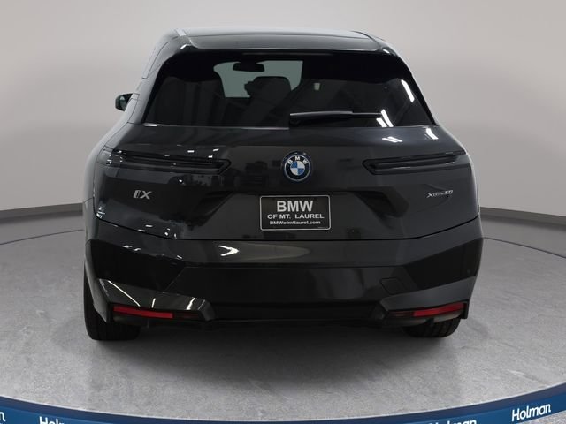 Certified Used 2025 Dark Graphite Metallic BMW xDrive50 image 6