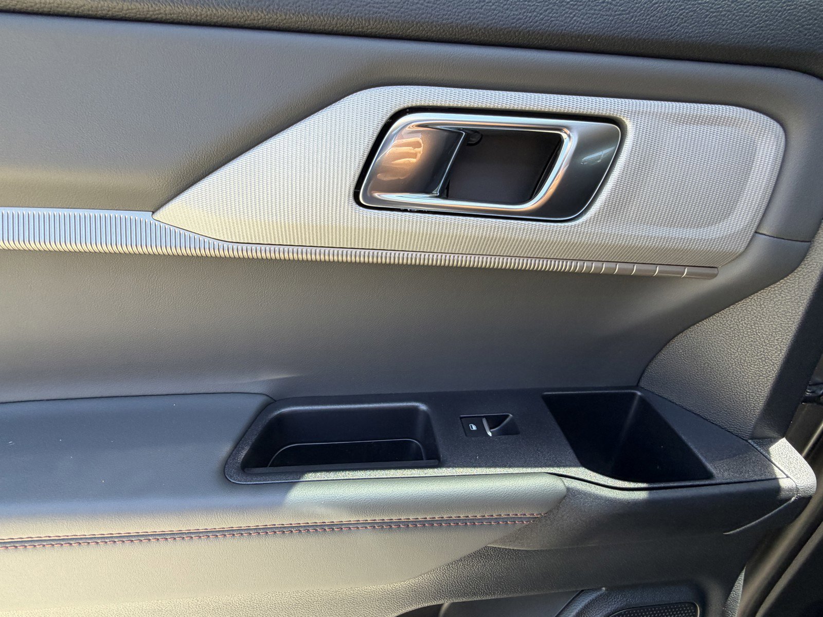 New 2026 Carbonized Gray Metallic Ford Active image 22