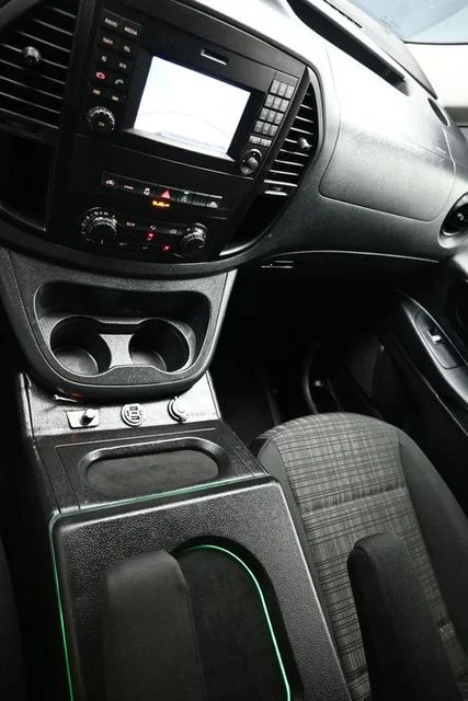 Used 2020 Black Mercedes-Benz Passenger image 20
