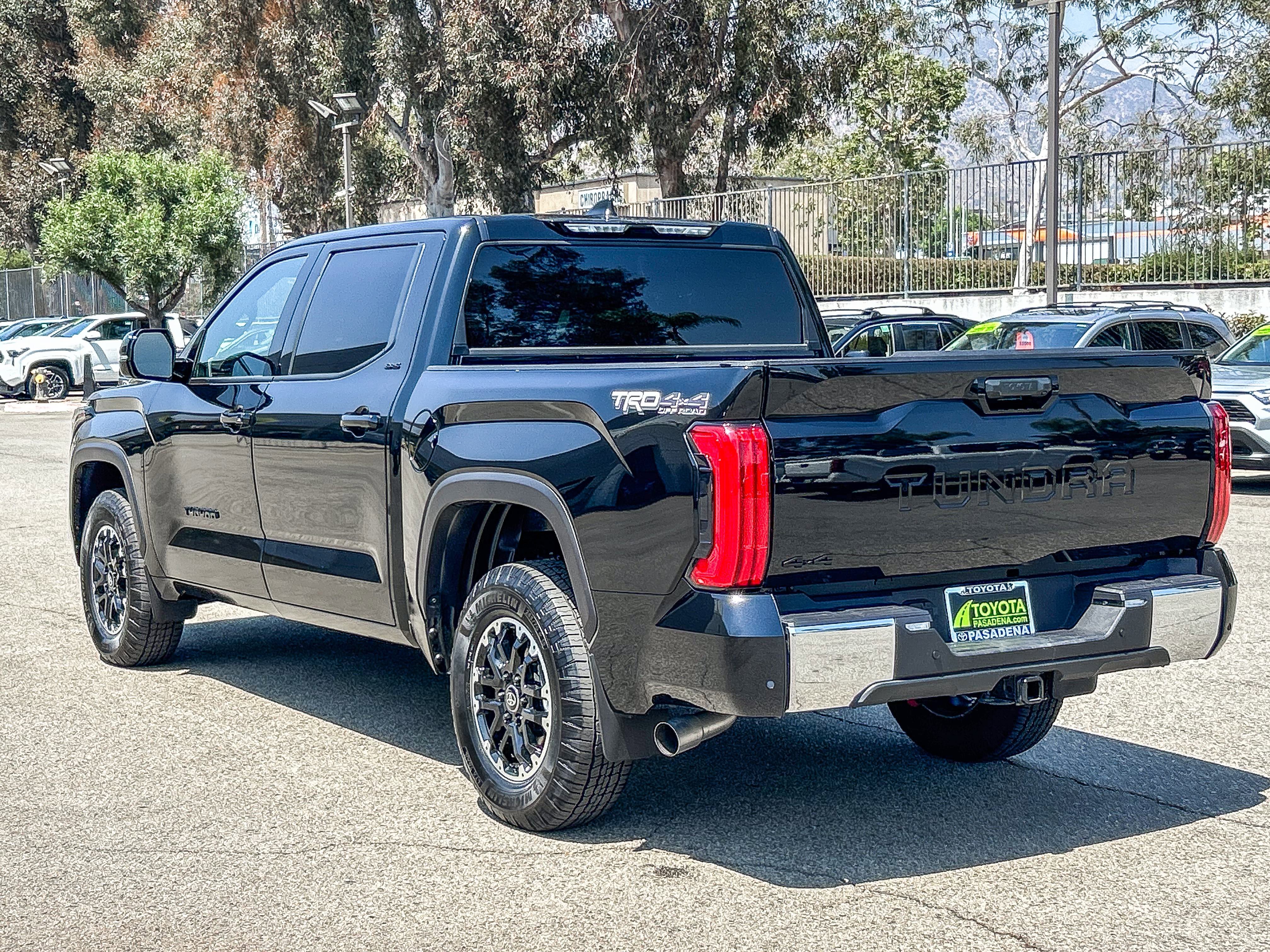 2026 Toyota Tundra SR5 - Photo 8
